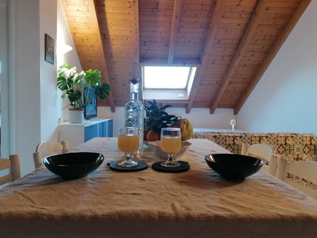 Hotel La Rondinella Канеро Ривиера Екстериор снимка