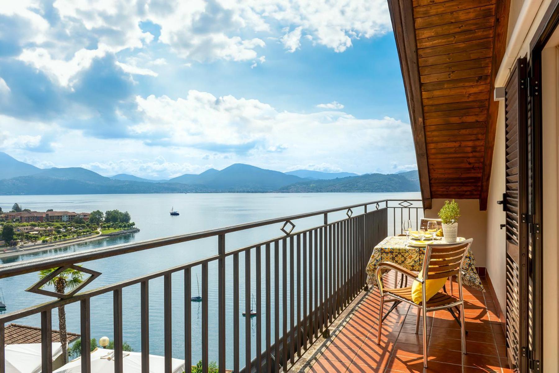 Hotel La Rondinella Канеро Ривиера Екстериор снимка