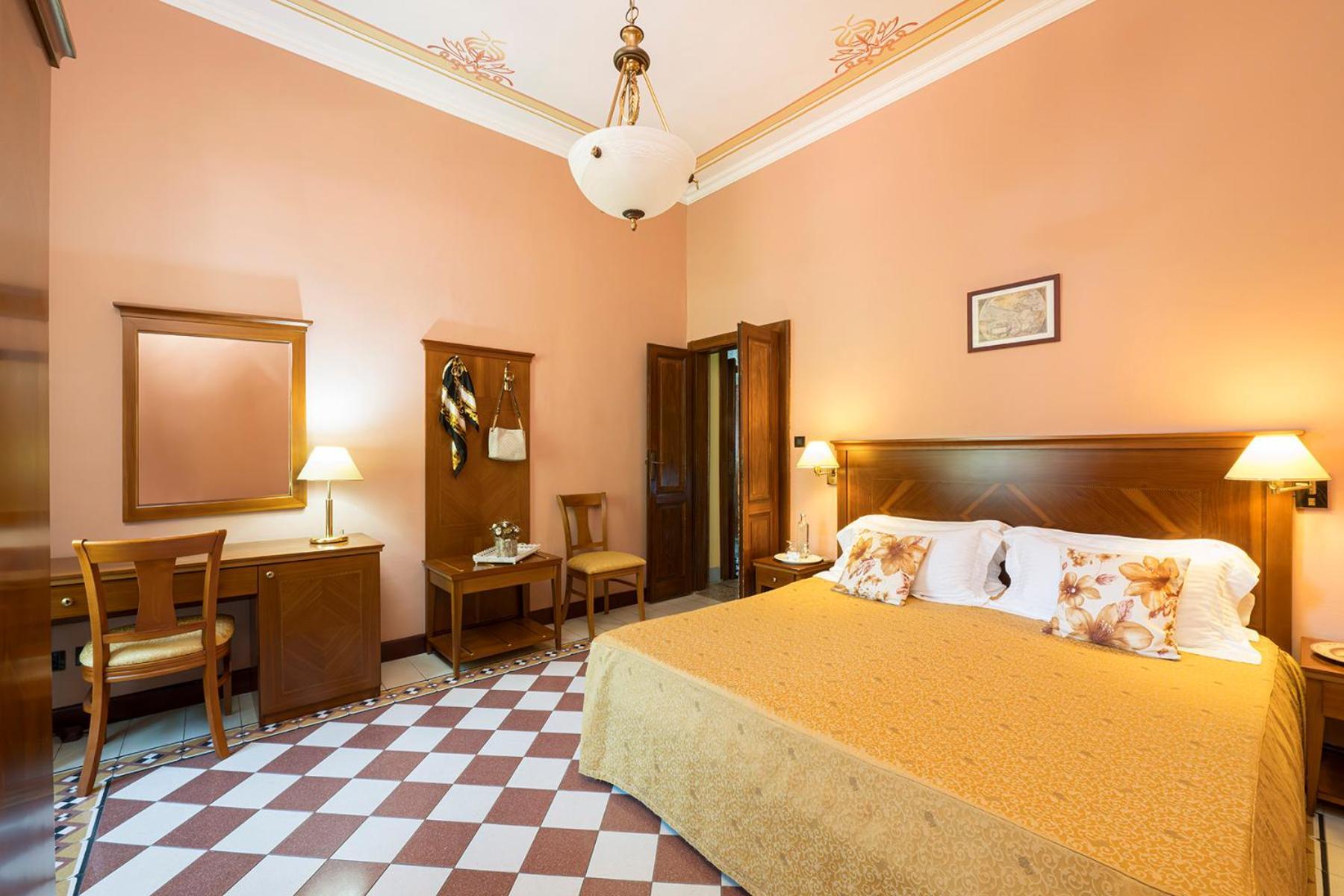Hotel La Rondinella Канеро Ривиера Екстериор снимка